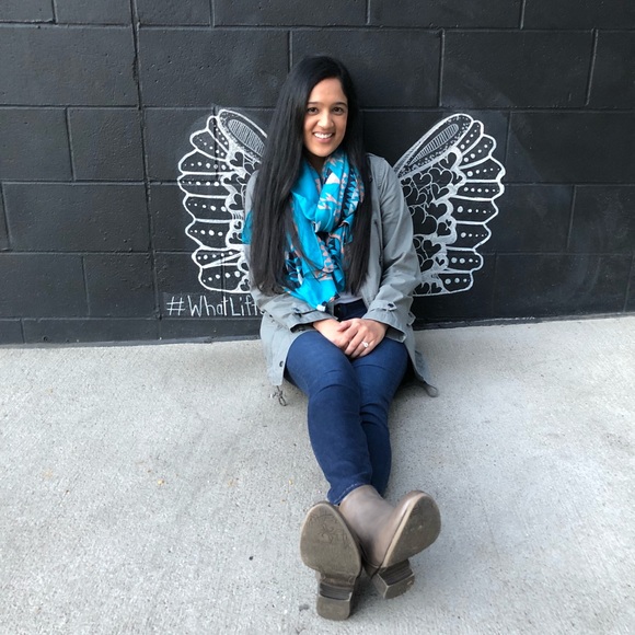 Meet your Posher, Anu - Picture 1 of 1